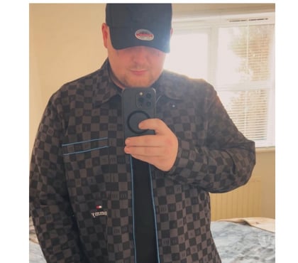 Gay escorts Birmingham Birmingham - Photos for Larger tattooed lad