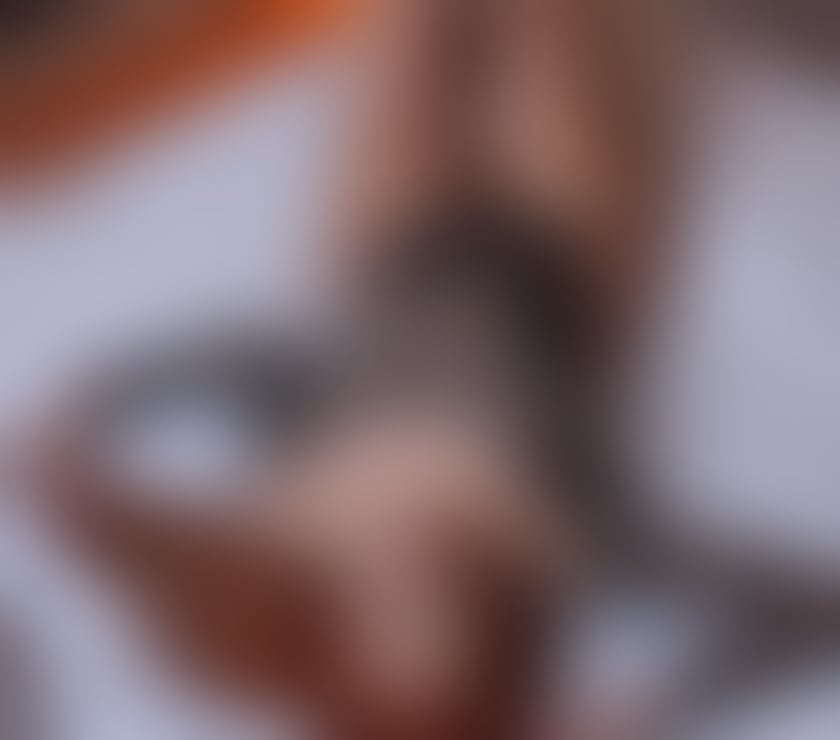 Escorts West Yorkshire Leeds - Photos for Lorena latina and sexy girl 🧡