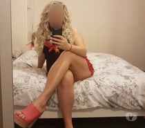 Blonde Gabriella curvy model best party choice 🥳