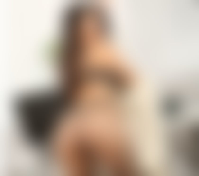 Are you looking for a dream girl ? ❤️ Here I am 🥰