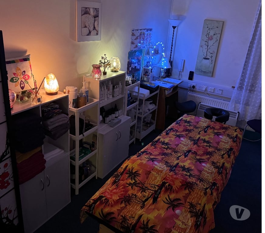 Full body massage Antrim and Newtownabbey Belfast - Antrim and Newtownabbey - Photos for Relax & Recharge Massage