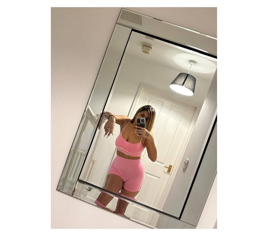 Escorts West Northamptonshire Northampton - West Northamptonshire - Photos for Hi guys I’m Evelin , new in town ,party ,no rush🍾❤️