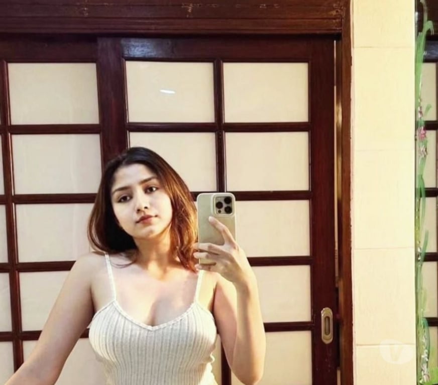 Escorts Ealing Southall - Ealing - Photos for Warmhearted Indian Lady for Companionship in your town.