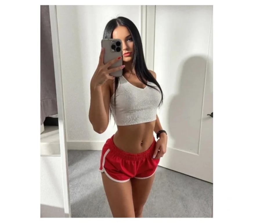 Escorts West Northamptonshire Northampton - West Northamptonshire - Photos for Hi guys , I’m Sofia new in town, party 🍾❤️