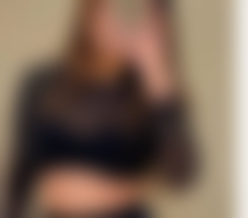 Gorgeous lady here for one week❤️❤️