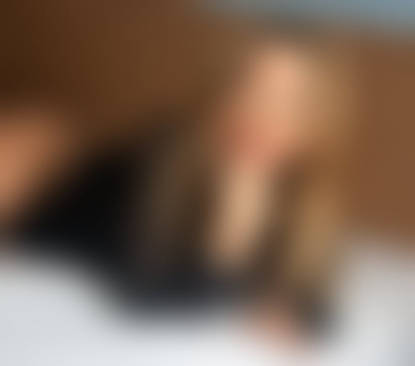 Escorts North West London Rayners Lane - North West London - Photos for Molly The ultimate Party girl naughty 👿