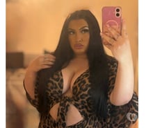 TRANS AMELIA FAT ASS PARTY SHEMALE 🍑😜