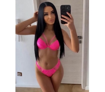 Escorts and Massages Dudley Town Centre Dudley - Photos for Gya is here 💦LESBI SHOW .BEST SERVICE 🔥