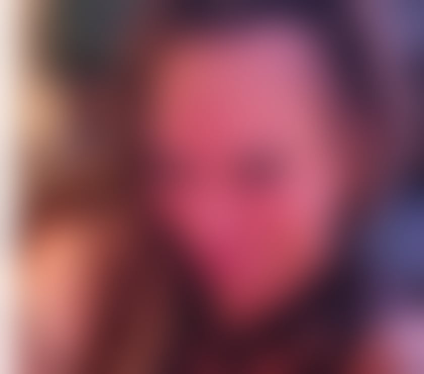 Escorts West London Hillingdon - Photos for Sexi Simona back best servies