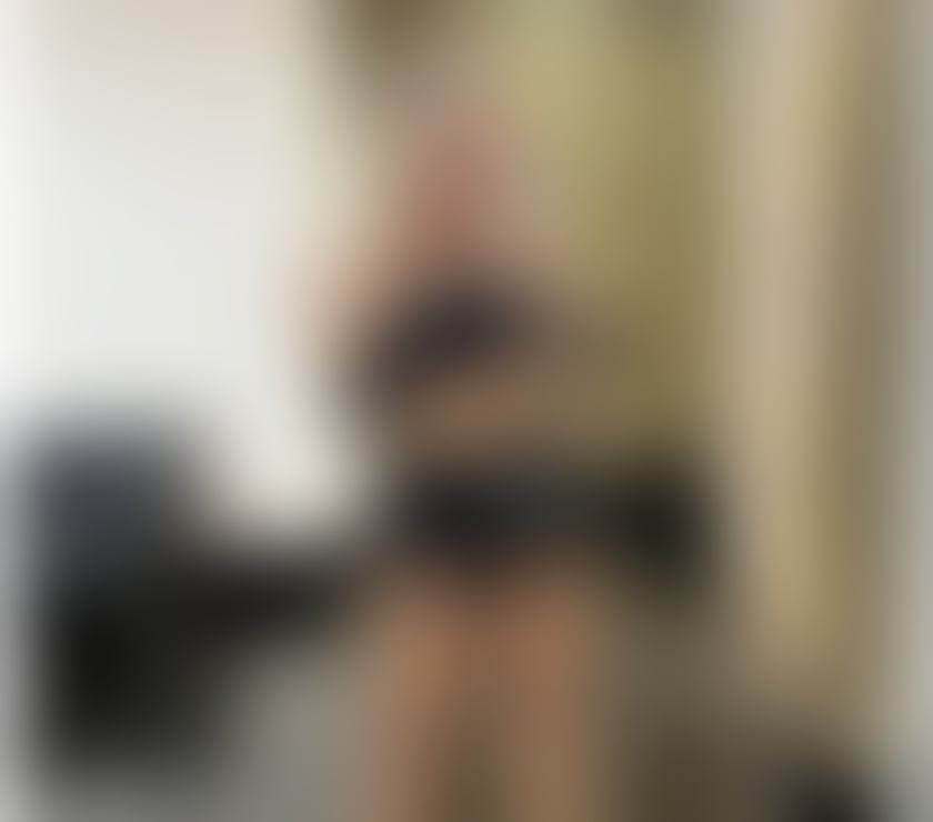 Escorts West London Hounslow - Photos for 🍒NAUGHTY 🪩 🔝HOTTEST BLOND 🔝PARTY