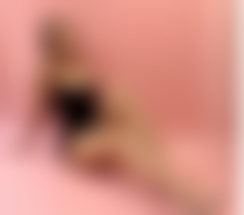 💋British Petite Escort Outcalls Late Nights Discreet💋