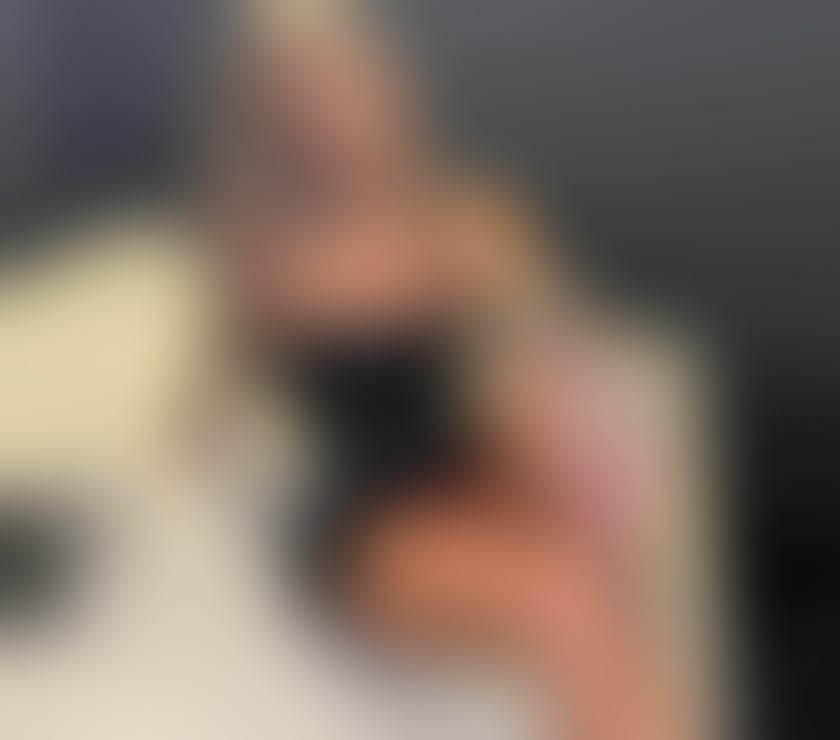 Escorts and Massages Allington Maidstone - Photos for Bombshell party girl❤️Party❤️Only outcall 🎉💝