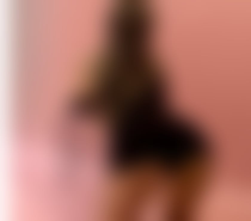 Escorts Flintshire - Wales Mold - Flintshire - Photos for 💋Stunning Petite Leggy English Escort Party Girl💋