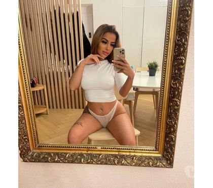 Escorts and Massages Aylesbury Buckinghamshire - Photos for GORGEOUS BROWNIE-PARTY WOMAN IN YOU’RE TOWN