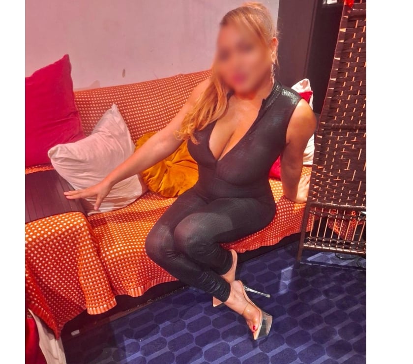 Escorts Mudchute East London - Photos for Bella Blonde Latina in Stratford