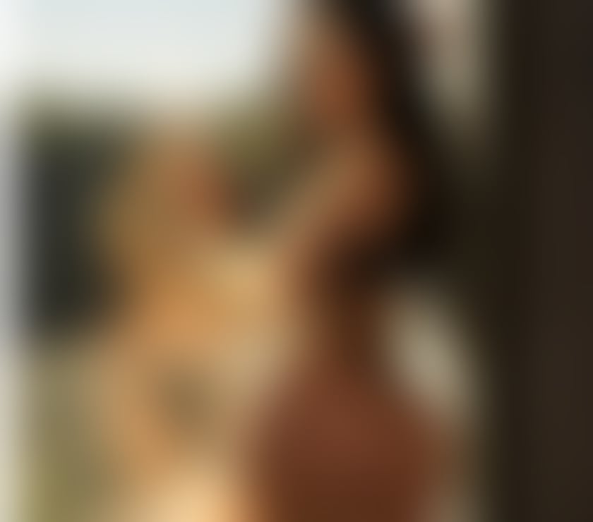 Escorts and Massages Dagenham Barking and Dagenham - Photos for 🎉 PARTY GIRL LIZZY!! 🎉