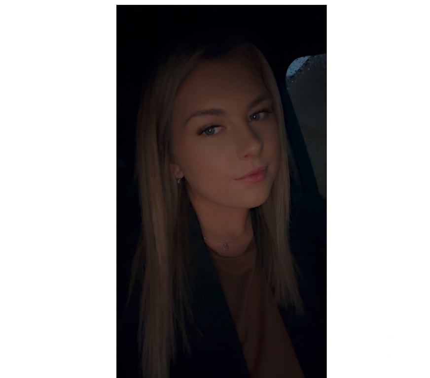 Escorts Staffordshire Stoke-on-Trent - Photos for Happy to help with your needs.