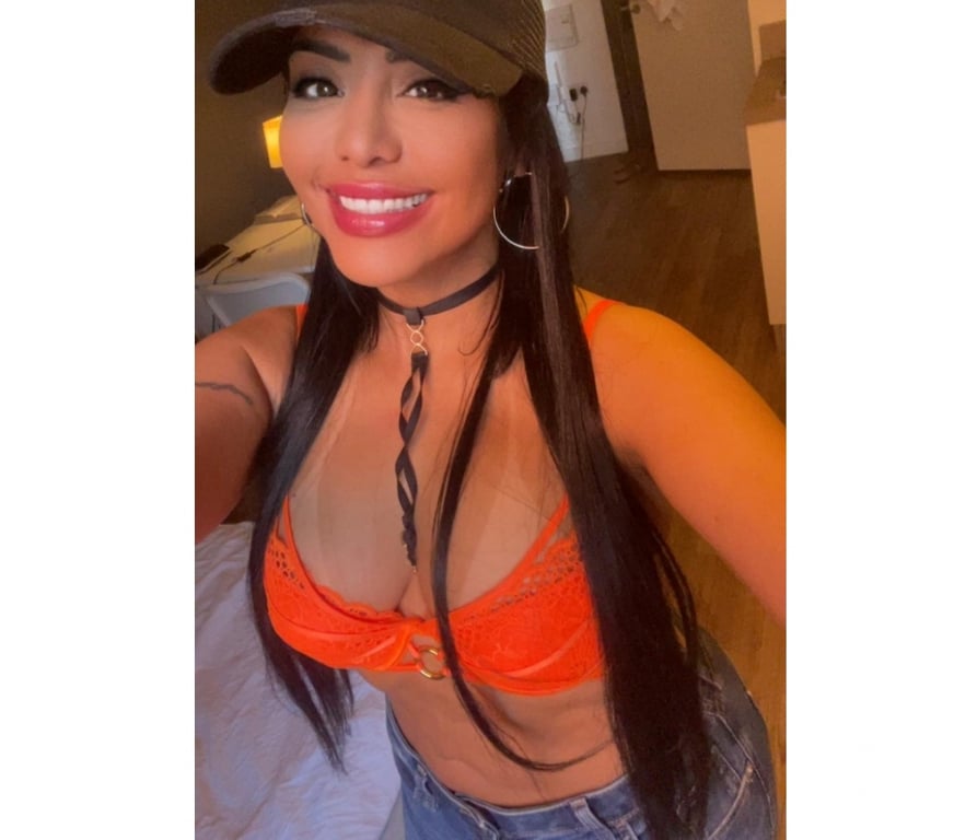 Escorts East London All Saints - DLR Station - East London - Photos for 🇧🇷💕Carol Brasil 💕🇧🇷