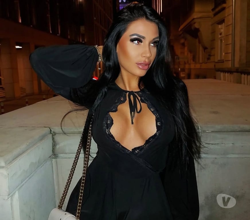 Escorts Hertfordshire Stevenage - Photos for 🆂🆄🅿🅴🆁 🅷🅾🆃 🅱🅾🅳🆈