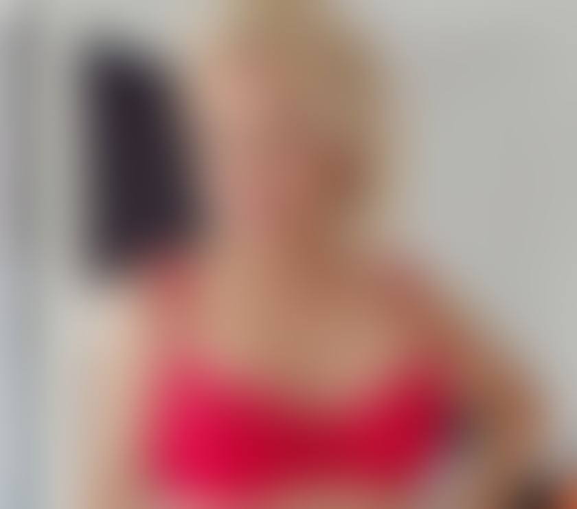 Escorts Cardiff Rhiwbina - Cardiff - Photos for Sexy Welsh MILF. Best GFE. No rush. Sensual Lover.