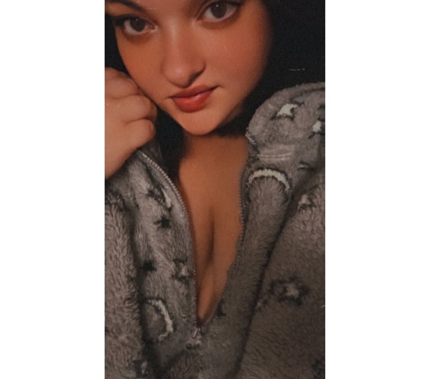 Adult Entertainment Kent Canterbury - Photos for 6FT BRITISH BBW: BIG CURVES, BETTER BANTER