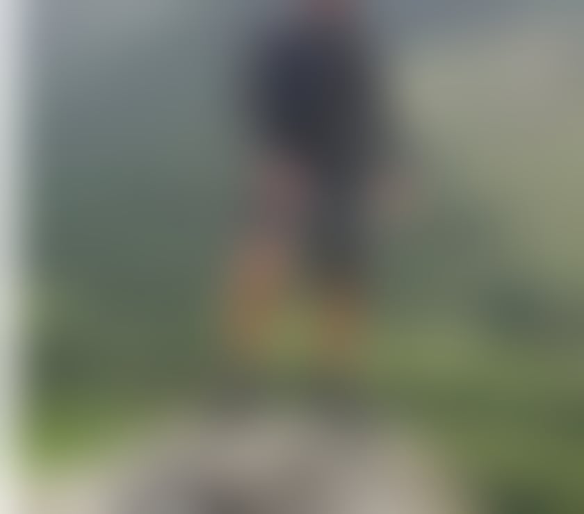 Local Swingers West Yorkshire Bradford - Photos for Naked joiner builder :)