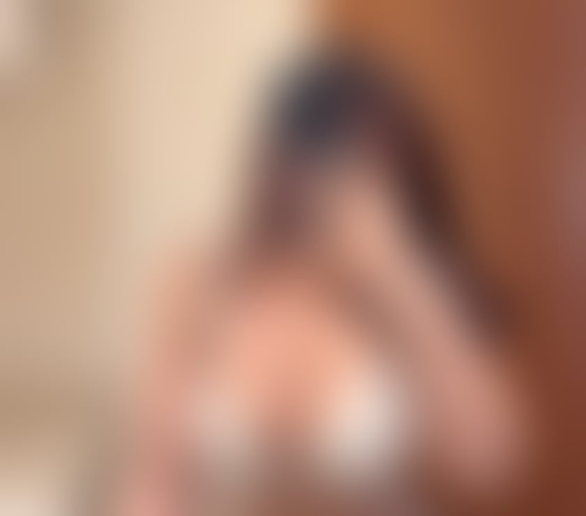 Escorts and Massages Slough Town Centre Slough - Photos for Hi hun I’m lavanya south india I’m 25