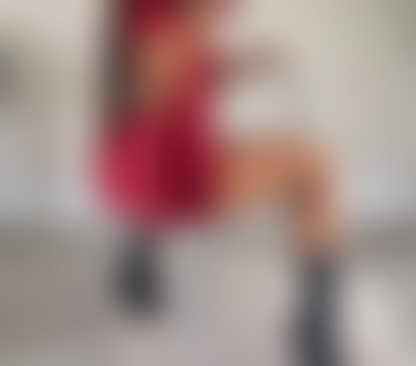 Hi I’m monica new in slough