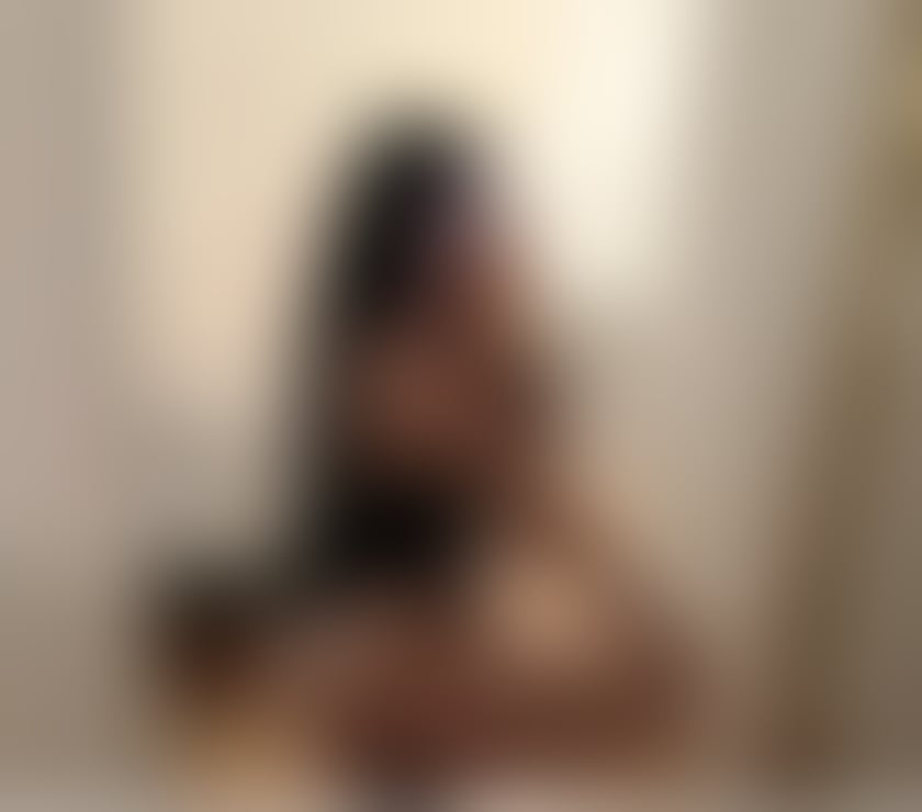 New in town ❤️Elli❤️incall and outcall Hotel