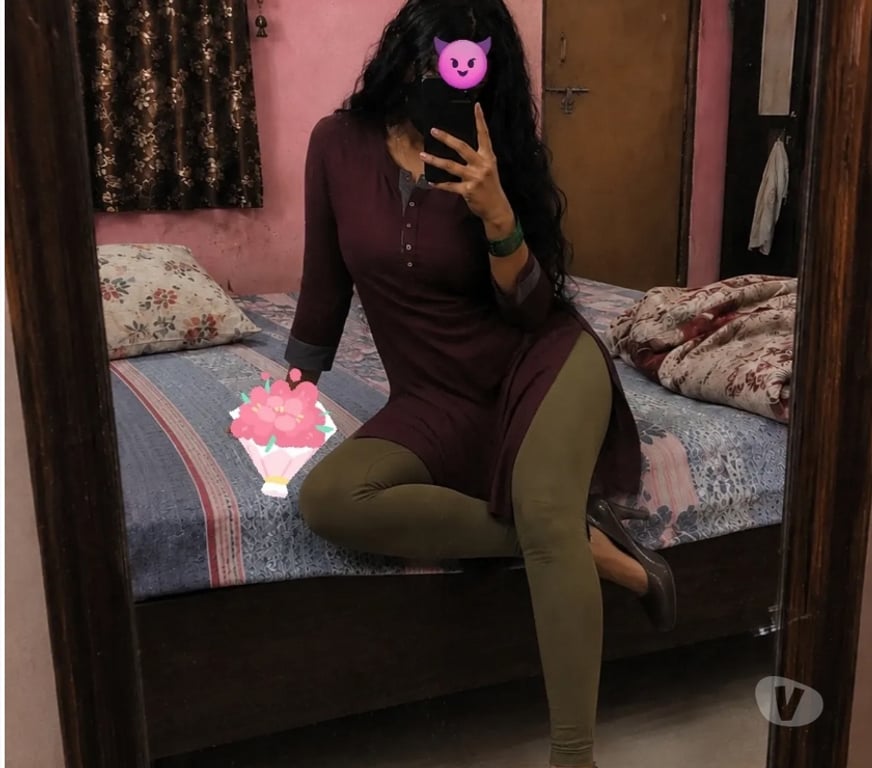 Escorts Slough Slough Town Centre - Slough - Photos for Mizna Punjabi girl in slough photo is reall video comfi
