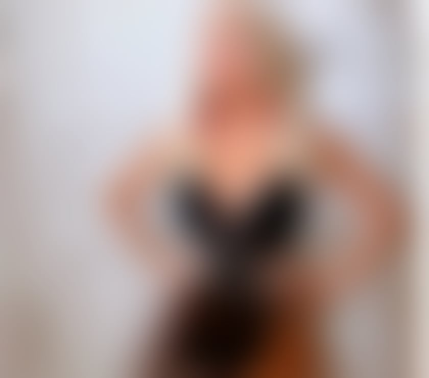 Escorts Essex Chelmsford - Photos for Gorgeous Michelle for gentleman pleasure and satisfaction!