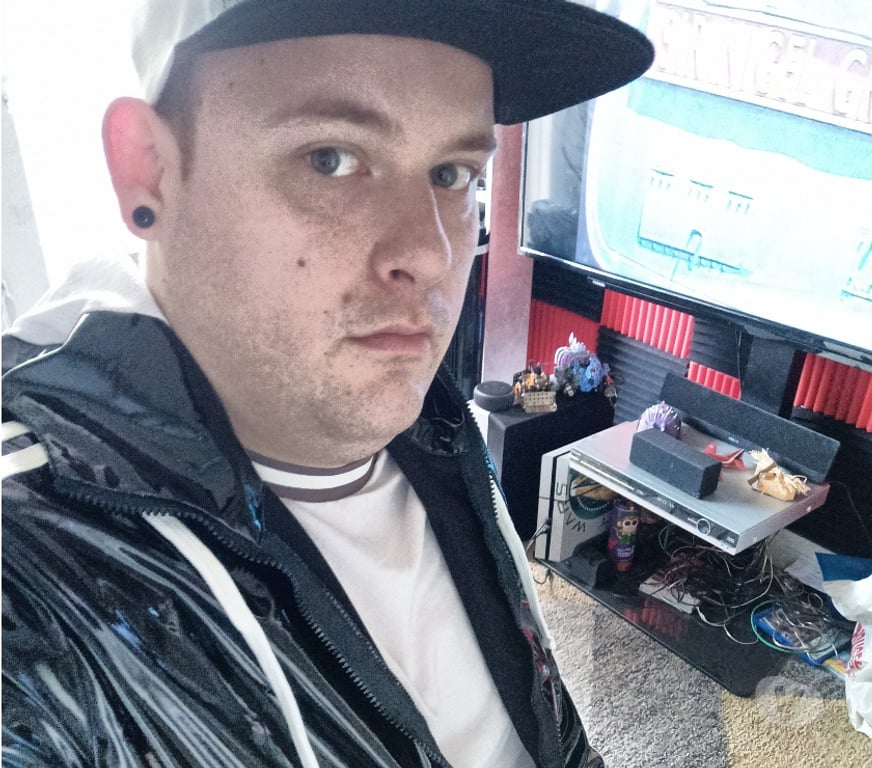  Gay massage Greater Manchester Rochdale - Photos for Geordie escort service Manchester