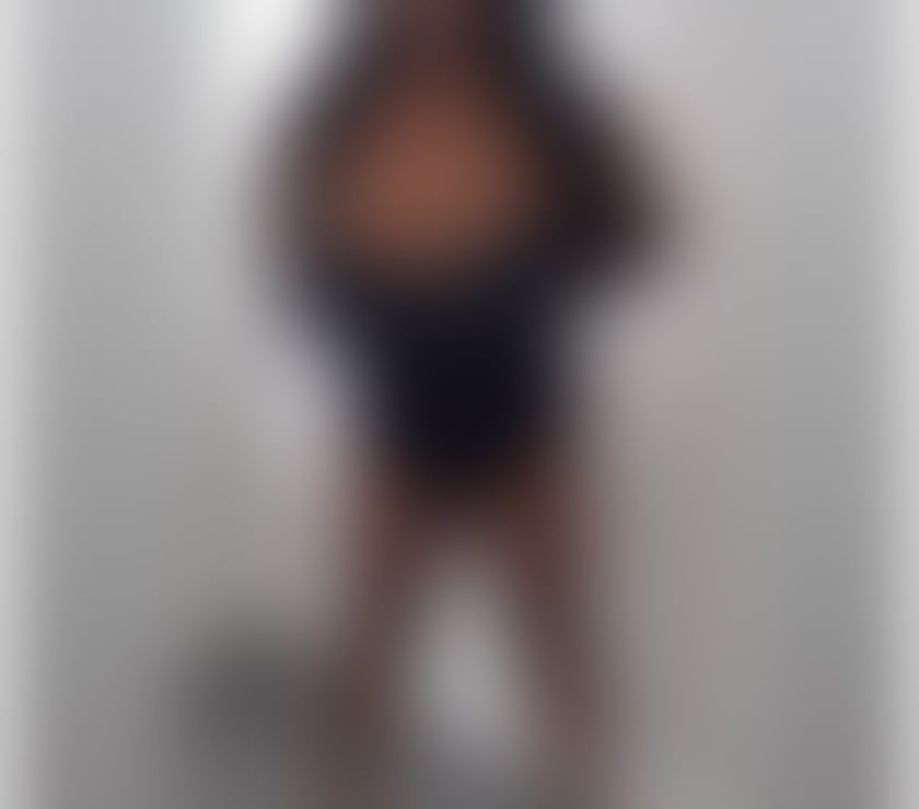 Escorts East London Havering - Photos for PARTY EBONY AFRICAN 🍫CURVY CHOCOLATE