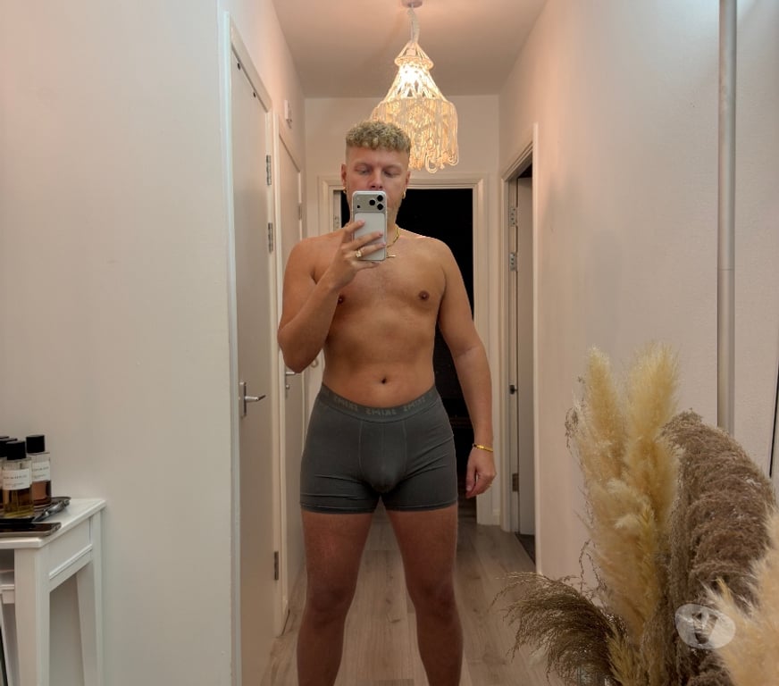 Gay massage Bedfordshire Luton - Photos for available New Essex lad in town 🍑 07830001189