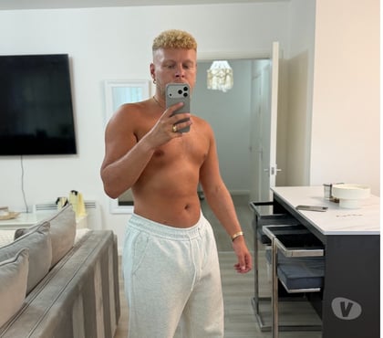 Gay Escorts Cambridge City Centre Cambridge - Photos for Available Accommodate and travel New lad in town 😍