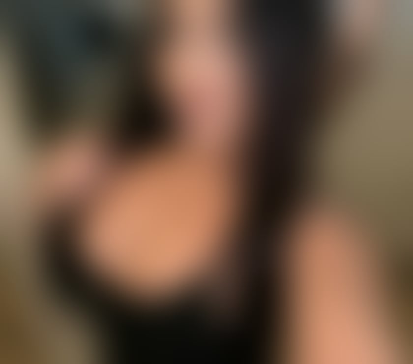 Escorts South East London Eltham - South East London - Photos for Lola Hot 💙💚Ready for Party💚❤️