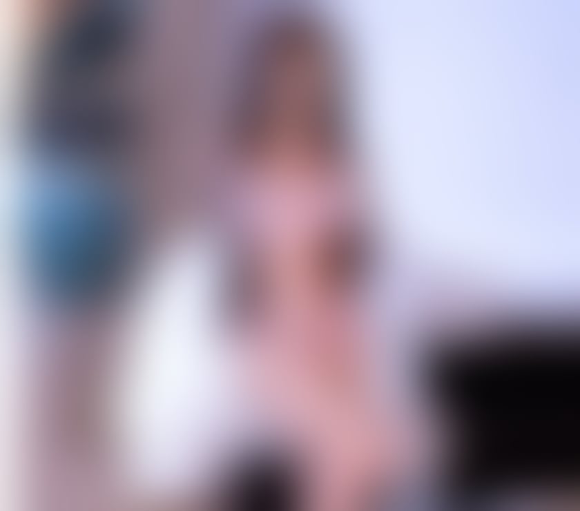 Trans Escorts West Yorkshire Leeds - Photos for feminine brazilian Ts fist time in Leeds! Xx