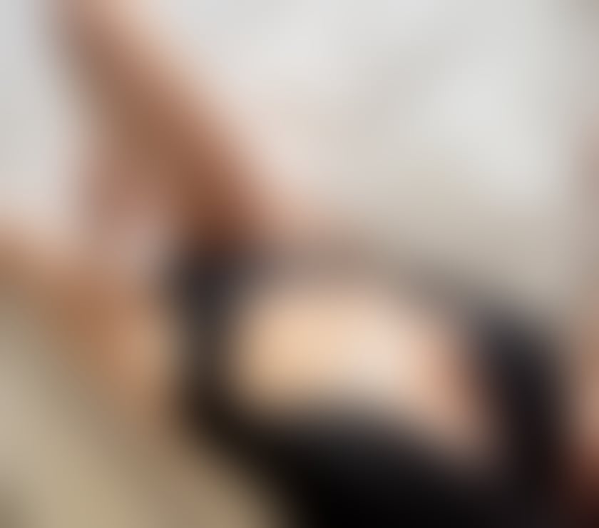 Escorts Edinburgh Edinburgh - Edinburgh - Photos for Escort and Events