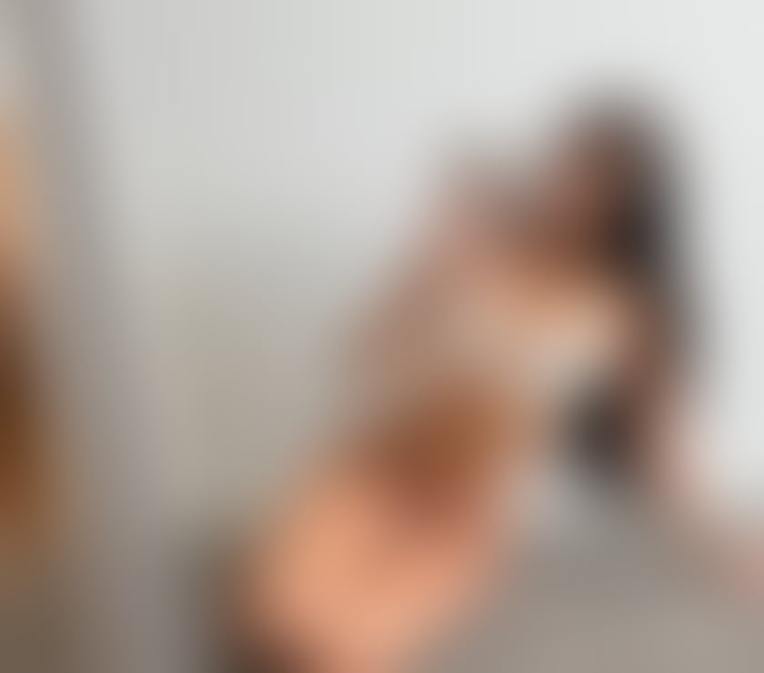 Escorts West Yorkshire Bradford - Photos for Party girls new in town best owo and kiss