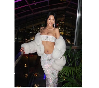  Escorts Paddington Station West London - Photos for Thai Trans Isabelle model