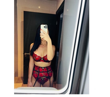 Escorts Radyr Cardiff - Photos for NEW POLISH BEAUTY IN TOWN! 5ft6,SIZE 8,34DD , LUSCIOUS LIPS