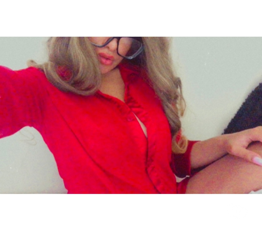 Adult Entertainment Central London Bank - DLR Station - Central London - Photos for CURVY DESI MILKY MILF 😼 07553851512