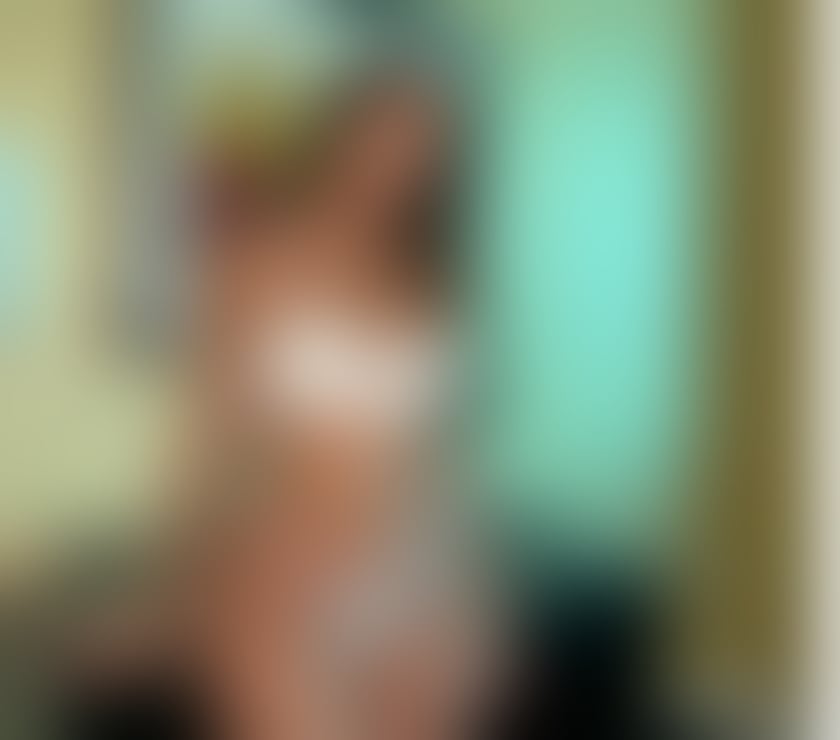 Julia Brazilian 🇧🇷👅🔥