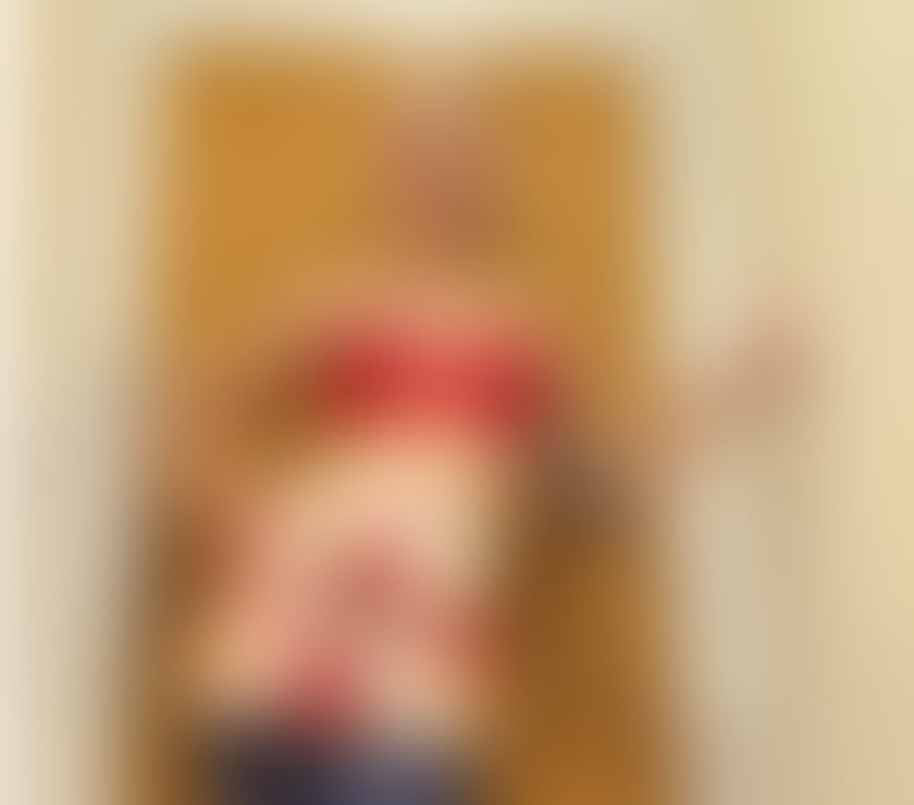 Escorts West Sussex Crawley - Photos for Relaxing and Revitalising Massage by English Sadie!