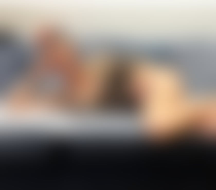 Escorts West Sussex Crawley - Photos for Relaxing and Revitalising Massage by English Sadie!