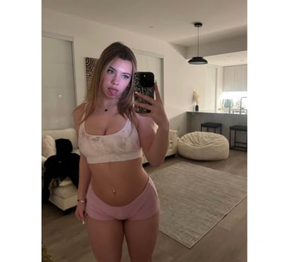 Escorts and Massages Manchester City Centre Manchester - Photos for AMÉLIA 🌸 PRETTY BRAZILIAN 🌸