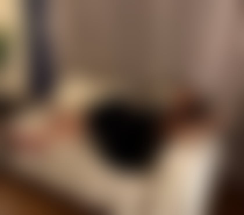 Escorts Surrey Guildford - Photos for Delightful South American