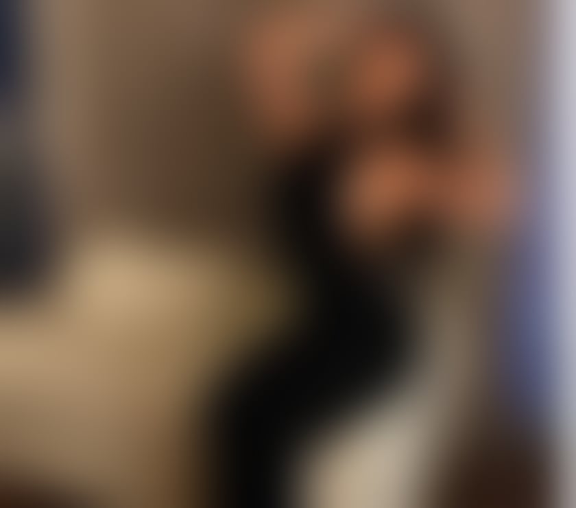 Escorts Surrey Guildford - Photos for Delightful South American