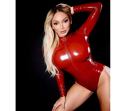 Trans Manchester City Centre Manchester - Photos for SIBEL TS IN TOWN XXL