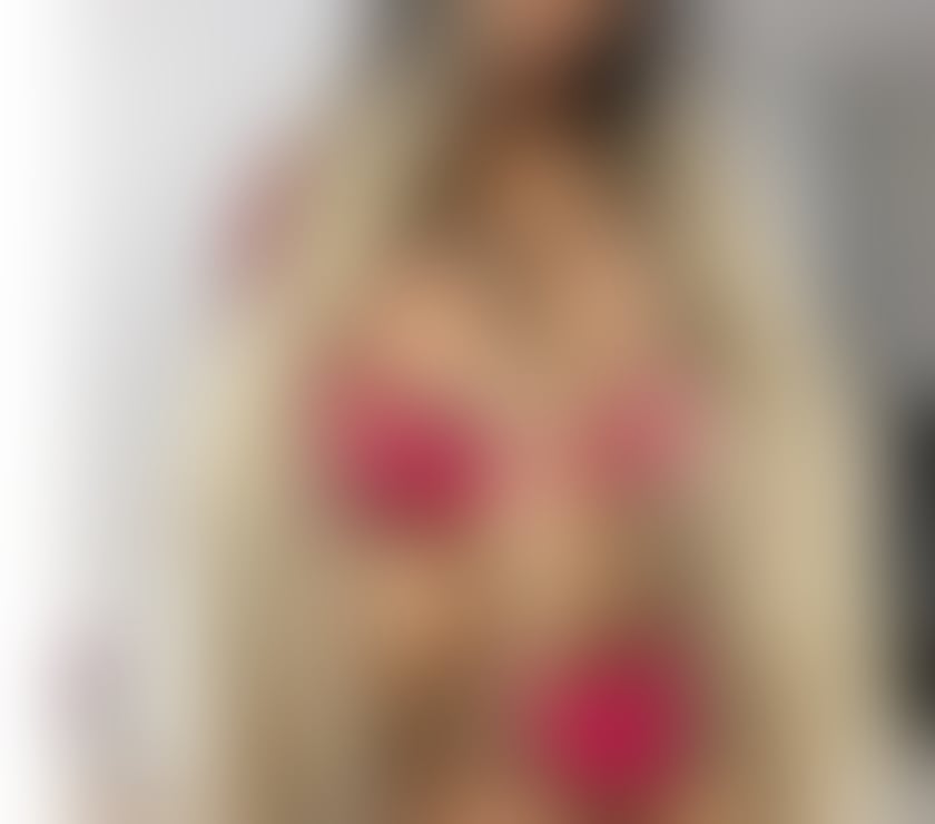 Escorts Romford Havering - Photos for PARTY EBONY AFRICAN CURVY CHOCOLATE